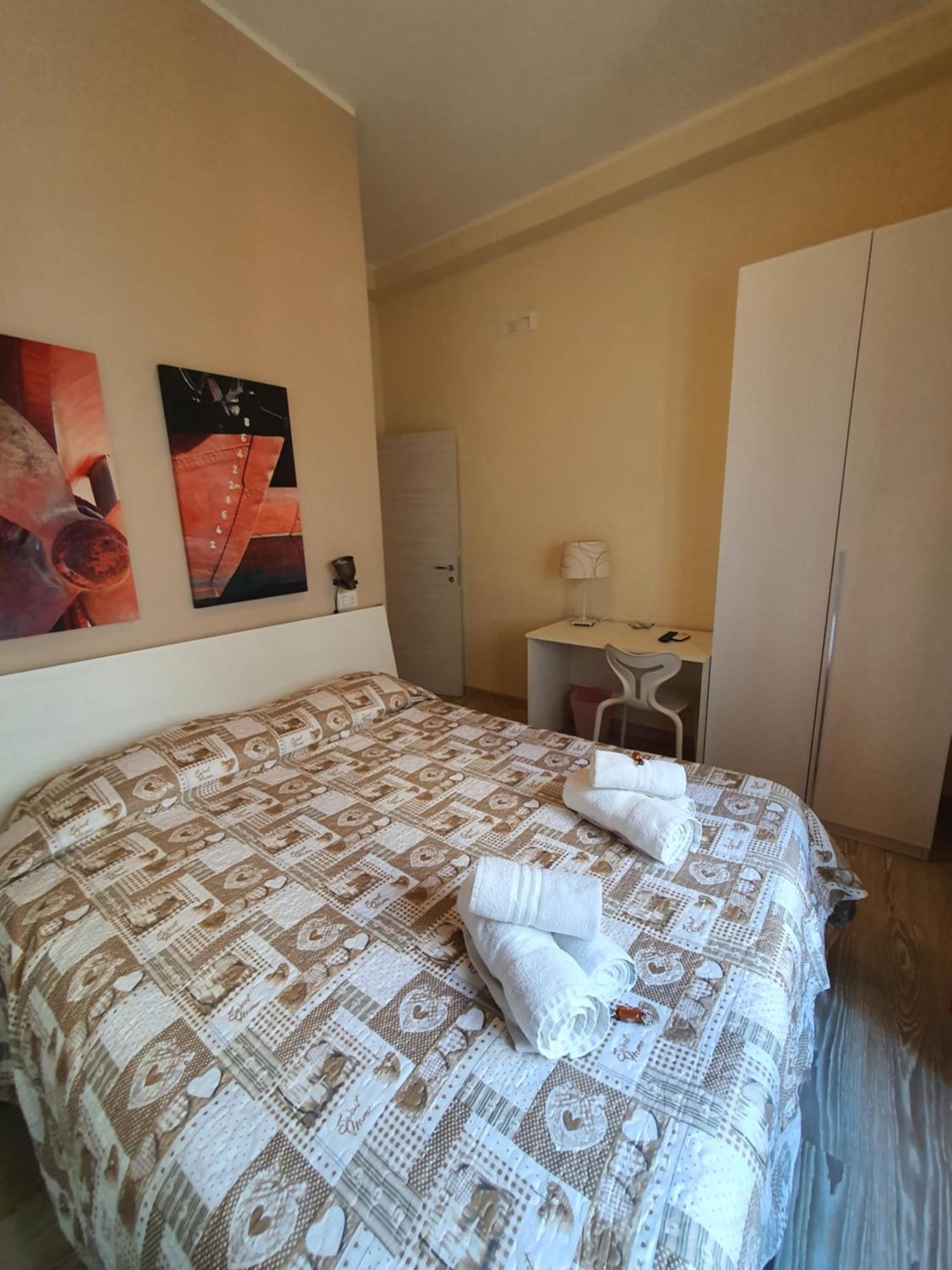 4Rooms Guest House Free Wi-Fi Salerno Exteriér fotografie