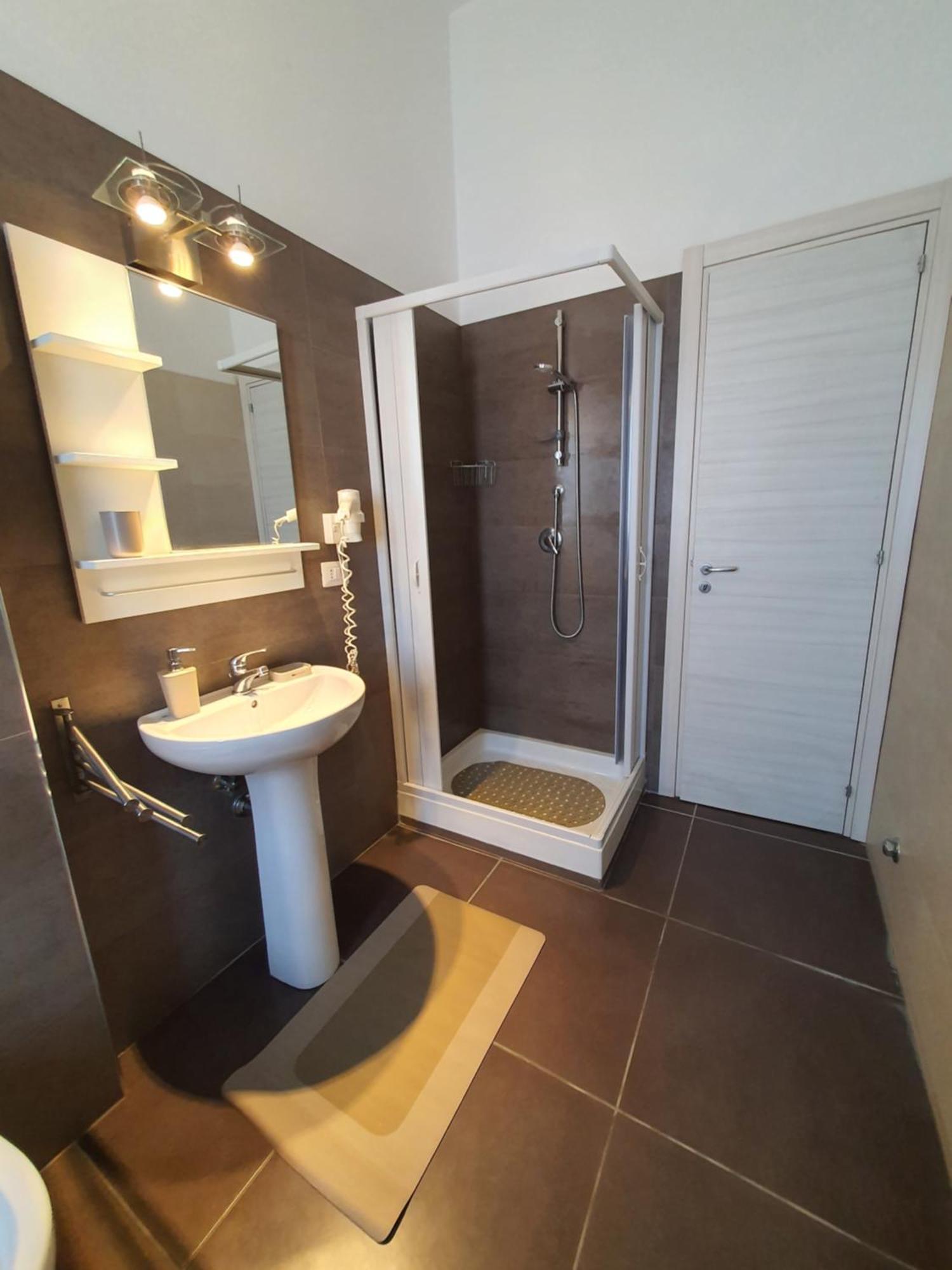 4Rooms Guest House Free Wi-Fi Salerno Exteriér fotografie