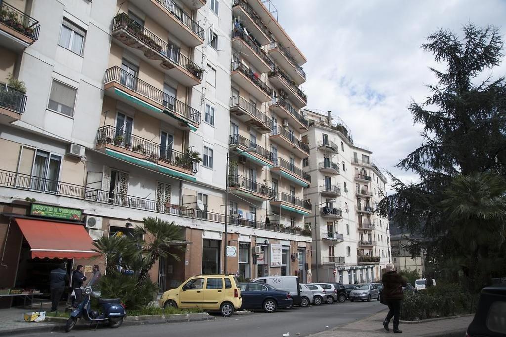 4Rooms Guest House Free Wi-Fi Salerno Exteriér fotografie