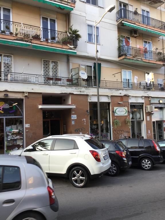 4Rooms Guest House Free Wi-Fi Salerno Exteriér fotografie